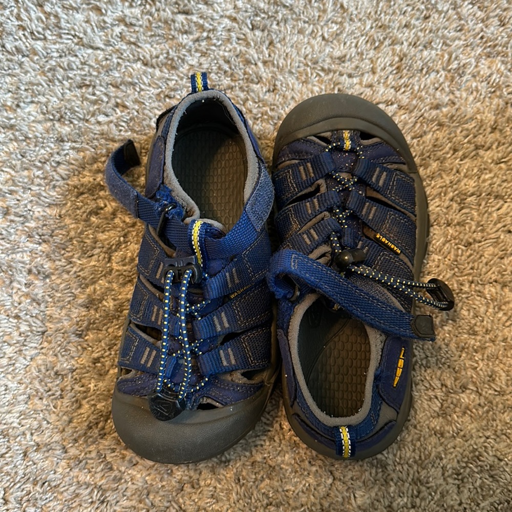 Little Kid’s Keen Sandal “Newport H2” Size 13